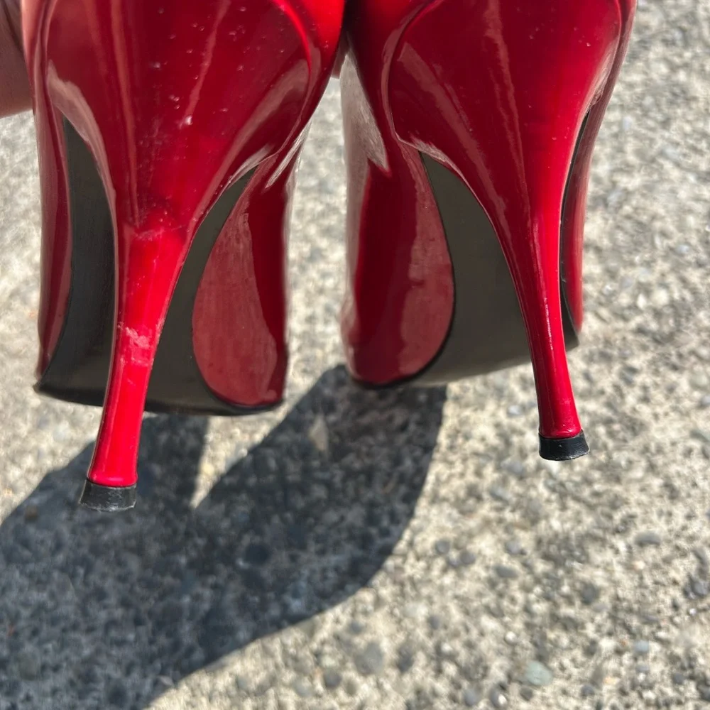 Stuart Weitzman Vibrant Red Peep Toe Heels - Picture 3 of 14